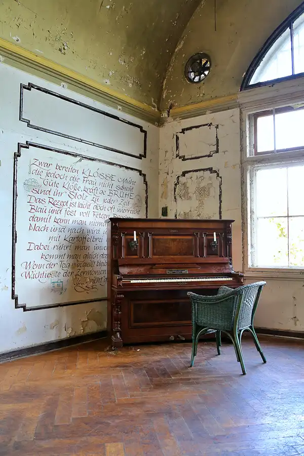 009 | 2020 | Bad Blankenburg | Sanatorium Schwarzeck | © carsten riede fotografie