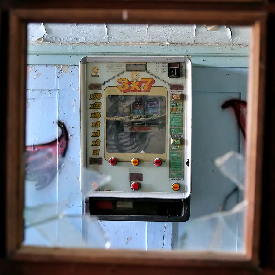 053 | 2020 | Bad Blankenburg | Sanatorium Schwarzeck | © carsten riede fotografie