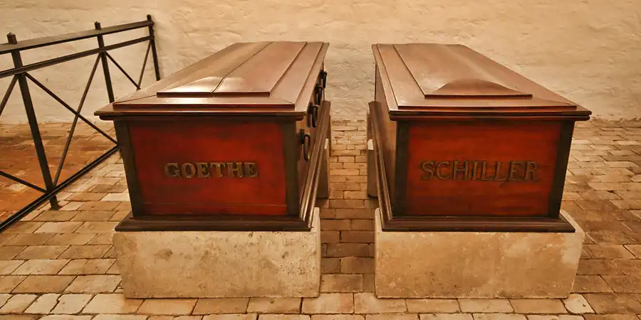 083 | 2020 | Weimar | Historischer Friedhof – Fürstengruft | © carsten riede fotografie