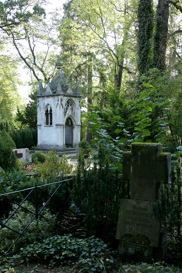 038 | 2020 | Weimar | Historischer Friedhof | © carsten riede fotografie