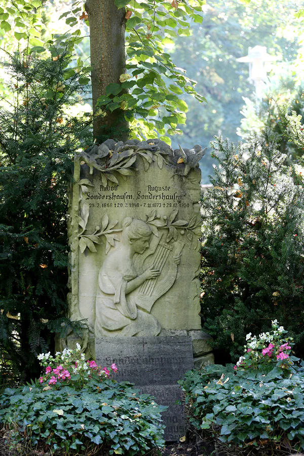 069 | 2020 | Weimar | Historischer Friedhof | © carsten riede fotografie