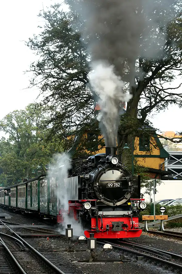 128 | 2020 | Göhren | Bahnhof – Rasender Roland | © carsten riede fotografie