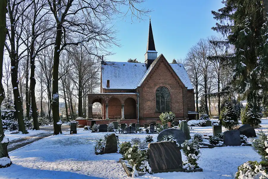 030 | 2021 | Berlin | St. Andreas – St. Markus Friedhof | © carsten riede fotografie