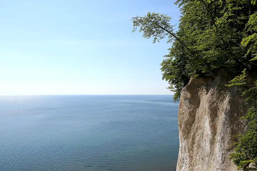 030 | 2021 | Kieler Bach – Sassnitz | Hochuferweg | © carsten riede fotografie