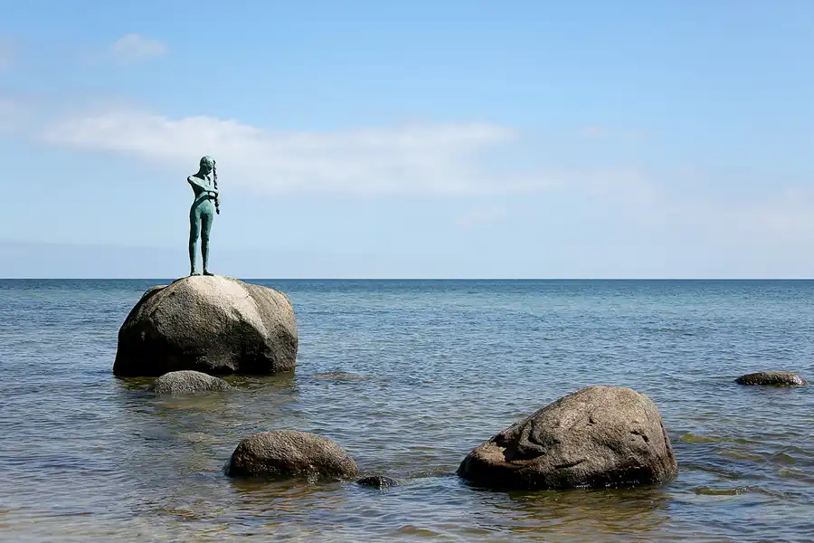 236 | 2021 | Sellin | Skulptur Kaysa | © carsten riede fotografie