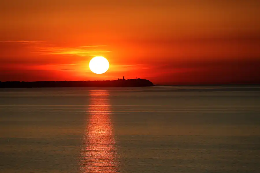 022 | 2021 | Lohme | Sonnenuntergang am Kap Arkona | 2021-06-09 – 21:32 | T minus 9 Minuten | © carsten riede fotografie