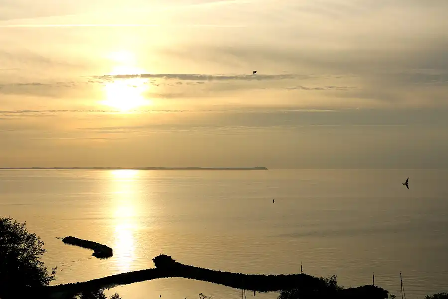 058 | 2021 | Lohme | Sonnenuntergang am Kap Arkona | 2021-06-14 – 20:41 | T minus 64 Minuten | © carsten riede fotografie