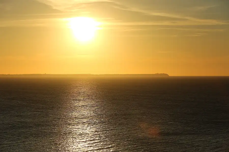 077 | 2021 | Lohme | Sonnenuntergang am Kap Arkona | 2021-06-16 – 21:10 | T minus 36 Minuten | © carsten riede fotografie