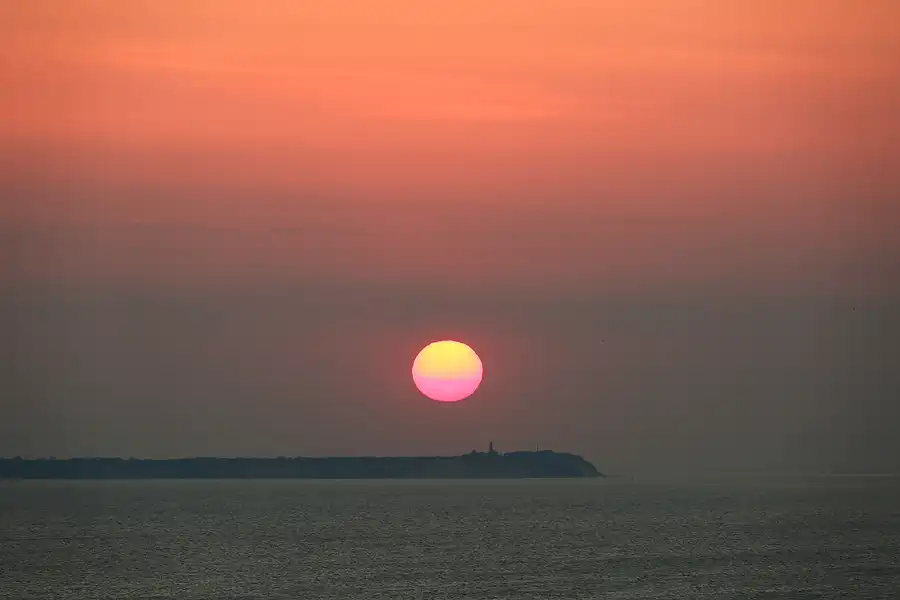 097 | 2021 | Lohme | Sonnenuntergang am Kap Arkona | 2021-06-17 – 21:35 | T minus 11 Minuten | © carsten riede fotografie