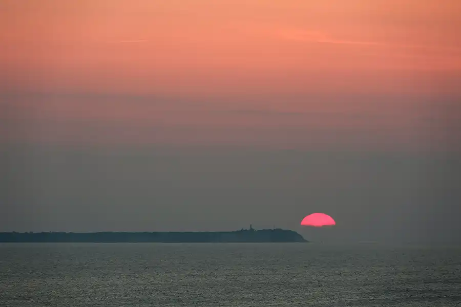 100 | 2021 | Lohme | Sonnenuntergang am Kap Arkona | 2021-06-17 – 21:41 | T minus 5 Minuten | © carsten riede fotografie