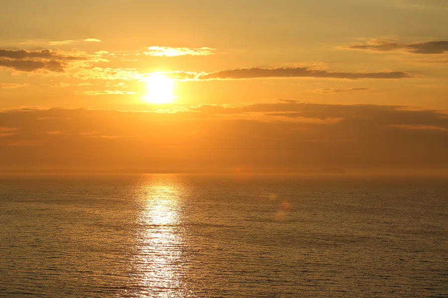 001 | 2021 | Lohme | Sonnenuntergang am Kap Arkona | 2021-06-07 – 20:59 | T minus 40 Minuten | © carsten riede fotografie
