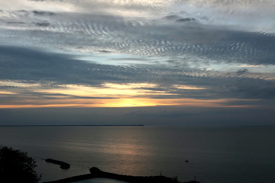 041 | 2021 | Lohme | Sonnenuntergang am Kap Arkona | 2021-06-11 – 21:27 | T minus 16 Minuten | © carsten riede fotografie