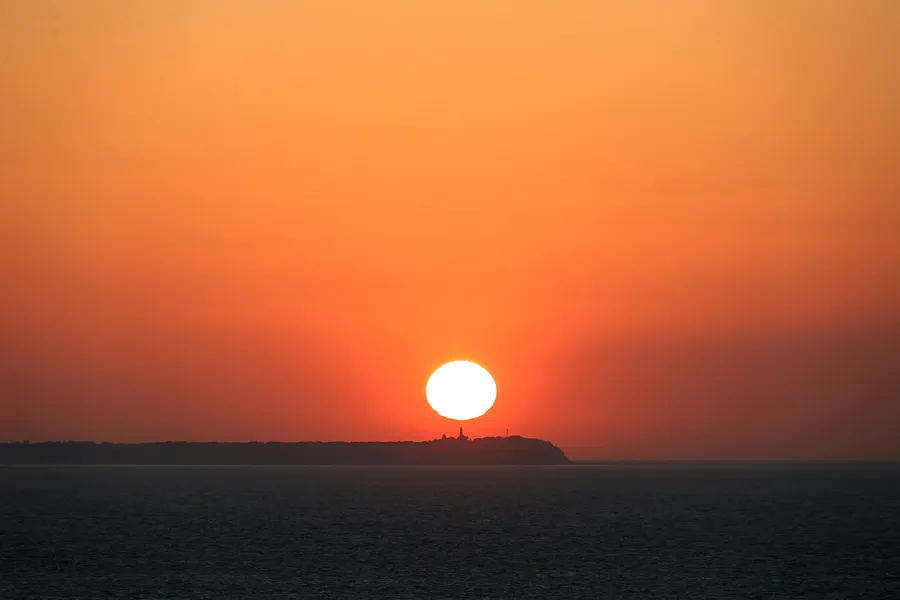 055 | 2021 | Lohme | Sonnenuntergang am Kap Arkona | 2021-06-13 – 21:36 | T minus 8 Minuten | © carsten riede fotografie