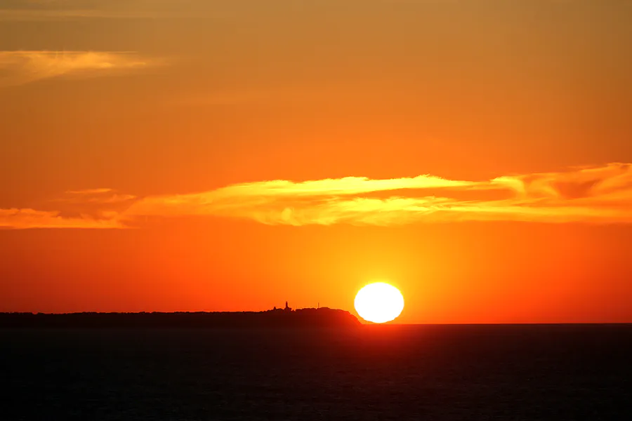 080 | 2021 | Lohme | Sonnenuntergang am Kap Arkona | 2021-06-16 – 21:41 | T minus 5 Minuten | © carsten riede fotografie