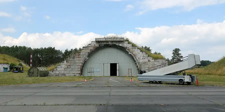 016 | 2021 | Neuhardenberg | Flugplatz EDON | © carsten riede fotografie