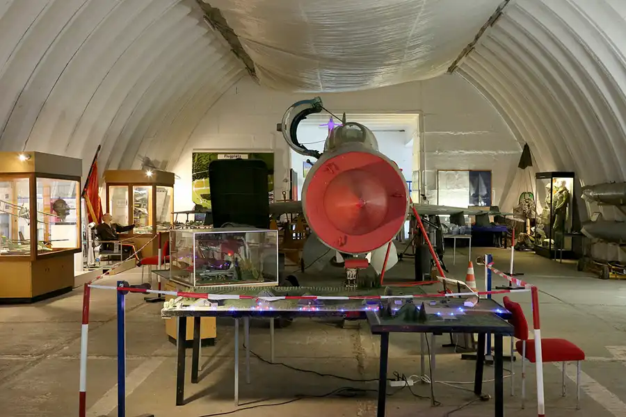 039 | 2021 | Neuhardenberg | Flugplatz EDON | © carsten riede fotografie