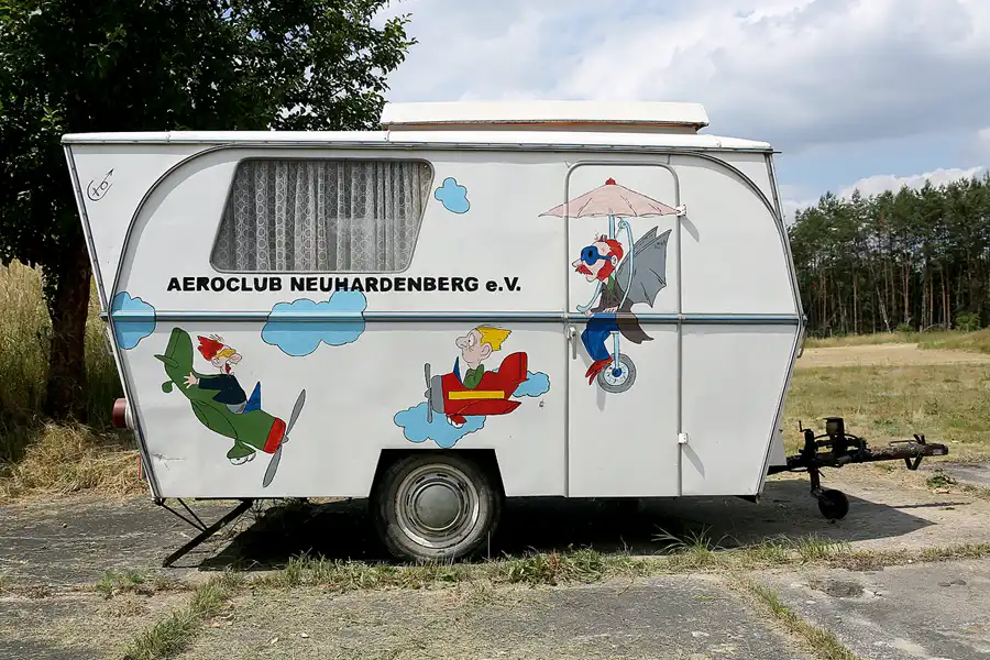 063 | 2021 | Neuhardenberg | Flugplatz EDON | © carsten riede fotografie