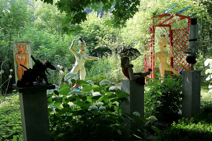 054 | 2021 | Milda – OT Plinz | Skulpturengarten | © carsten riede fotografie