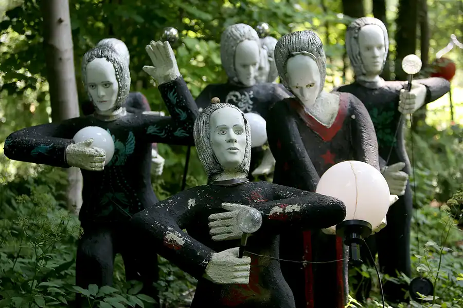 062 | 2021 | Milda – OT Plinz | Skulpturengarten | © carsten riede fotografie