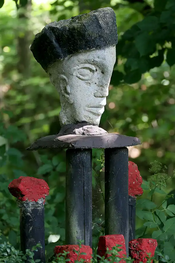 075 | 2021 | Milda – OT Plinz | Skulpturengarten | © carsten riede fotografie