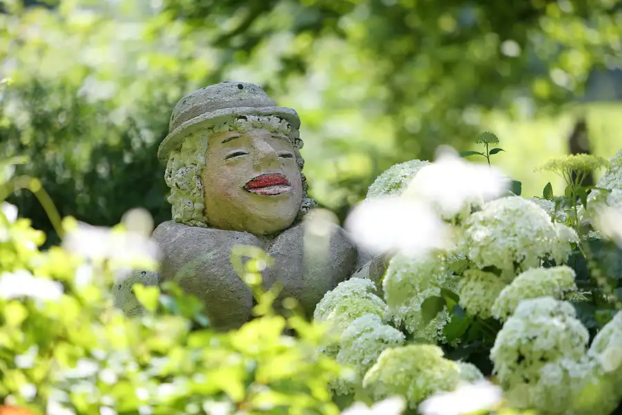 101 | 2021 | Milda – OT Plinz | Skulpturengarten | © carsten riede fotografie