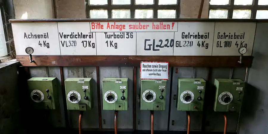 100 | 2021 | Arnstadt | Bahnbetriebswerk Arnstadt – Lokschuppen | © carsten riede fotografie