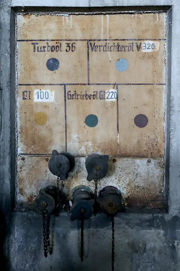 121 | 2021 | Arnstadt | Bahnbetriebswerk Arnstadt – Lokschuppen | © carsten riede fotografie