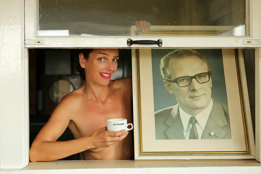 162 | 2021 | Arnstadt | Bahnbetriebswerk Arnstadt – Model Nadine L'Adorée | © carsten riede fotografie