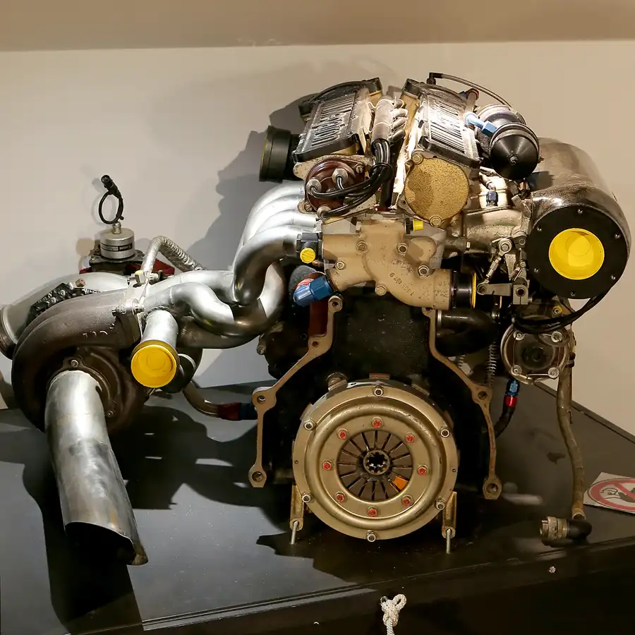 081 | 2021 | Stavelot | Abbaye De Stavelot – Musee Du Circuit De Spa-Francorchamps – Megatron Motor | © carsten riede fotografie