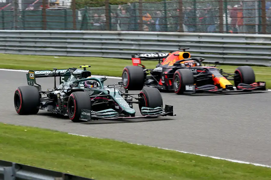 023 | 2021 | Spa-Francorchamps | Aston Martin-Mercedes-AMG AMR21 | Sebastian Vettel + Red Bull-Honda RB16B | Max Verstappen | © carsten riede fotografie