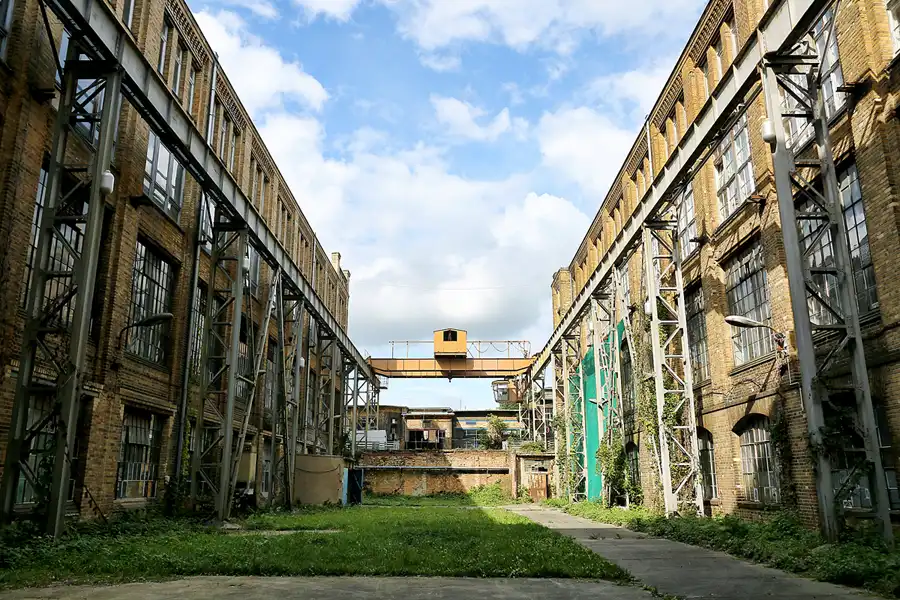 121 | 2021 | VEB Drehmaschinenwerk Leipzig – Wilhelm von Pittler AG | © carsten riede fotografie
