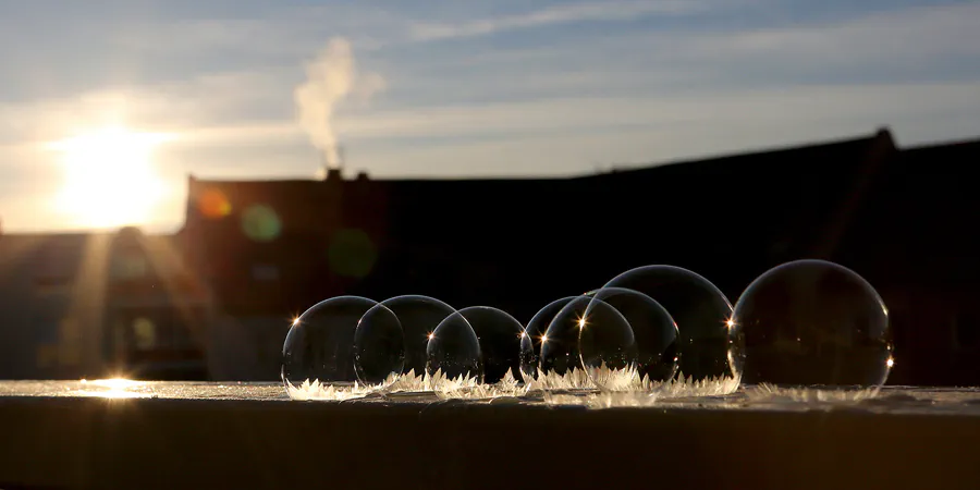 005 | 2021 | Berlin | Frozen Bubbles – Gefrorene Seifenblasen | © carsten riede fotografie