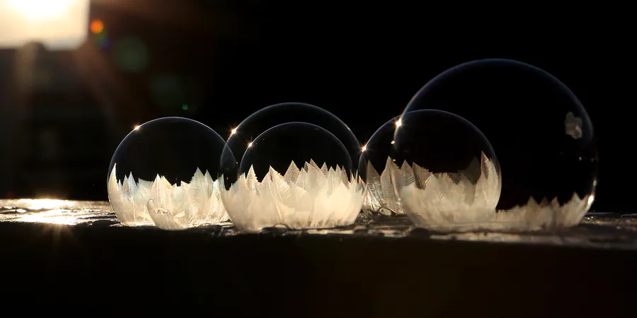 009 | 2021 | Berlin | Frozen Bubbles – Gefrorene Seifenblasen | © carsten riede fotografie