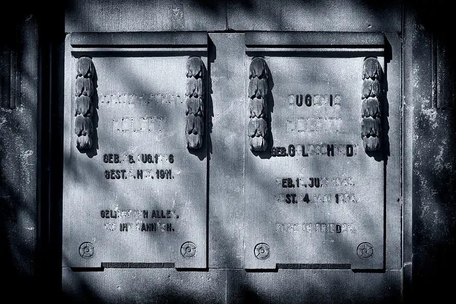 007 | 2022 | Berlin | Zentralfriedhof Friedrichsfelde | © carsten riede fotografie