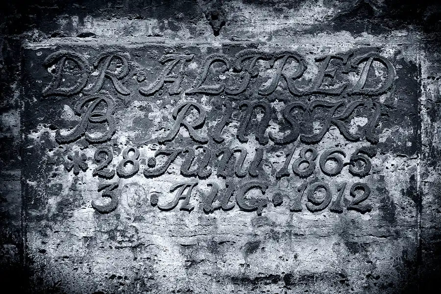 011 | 2022 | Berlin | Zentralfriedhof Friedrichsfelde | © carsten riede fotografie