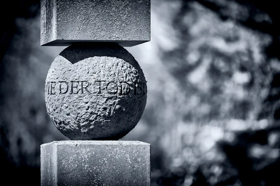 001 | 2022 | Berlin | Zentralfriedhof Friedrichsfelde | © carsten riede fotografie