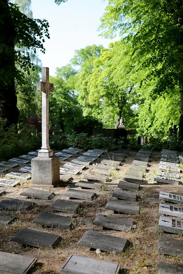 083 | 2022 | Berlin | Alter St.-Matthäus-Kirchhof | © carsten riede fotografie