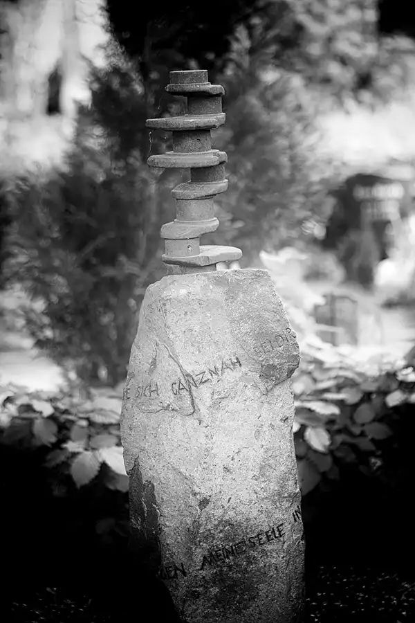 080 | 2022 | Berlin | Friedhof Schöneberg III Stubenrauchstrasse | © carsten riede fotografie