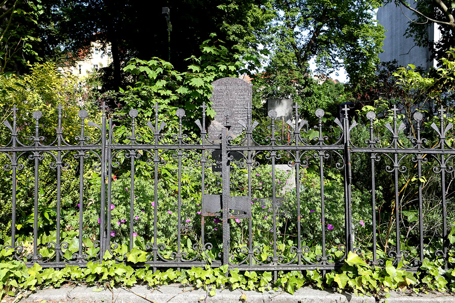 066 | 2022 | Berlin | Friedhof Schöneberg III Stubenrauchstrasse | © carsten riede fotografie