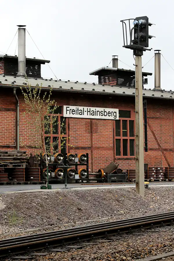 002 | 2022 | Freital-Hainsberg | Bahnhof – Weisseritztalbahn | © carsten riede fotografie