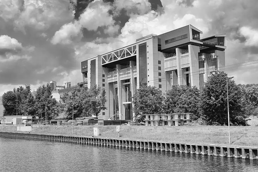 002 | 2022 | Niederfinow | Schiffshebewerk | © carsten riede fotografie