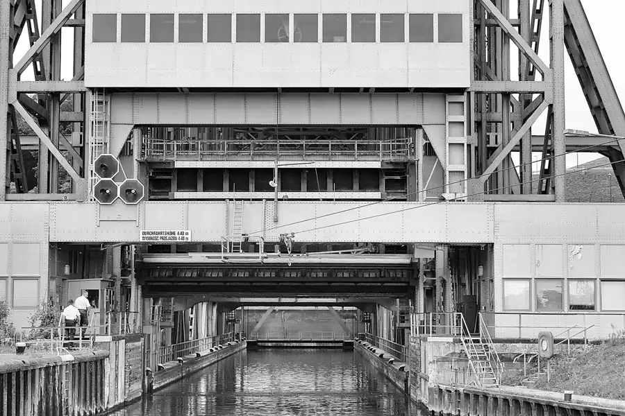 004 | 2022 | Niederfinow | Schiffshebewerk | © carsten riede fotografie