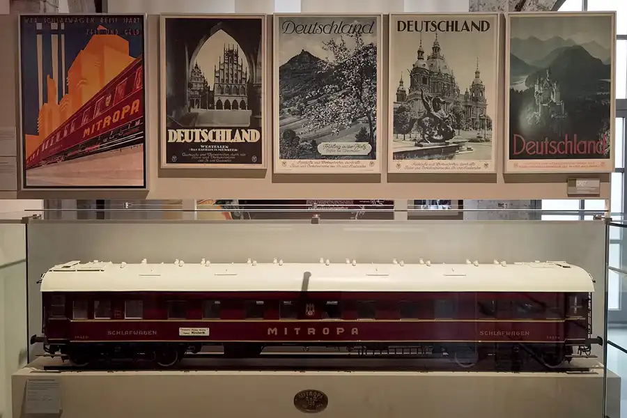 010 | 2022 | Nürnberg | DB Museum | © carsten riede fotografie