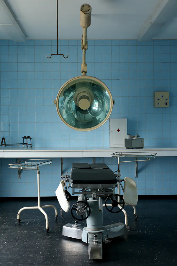 101 | 2022 | Berlin | Das Haftkrankenhaus in der Untersuchungshaftanstalt des Ministeriums für Staatssicherheit der DDR (MfS) Hohenschönhausen | © carsten riede fotografie