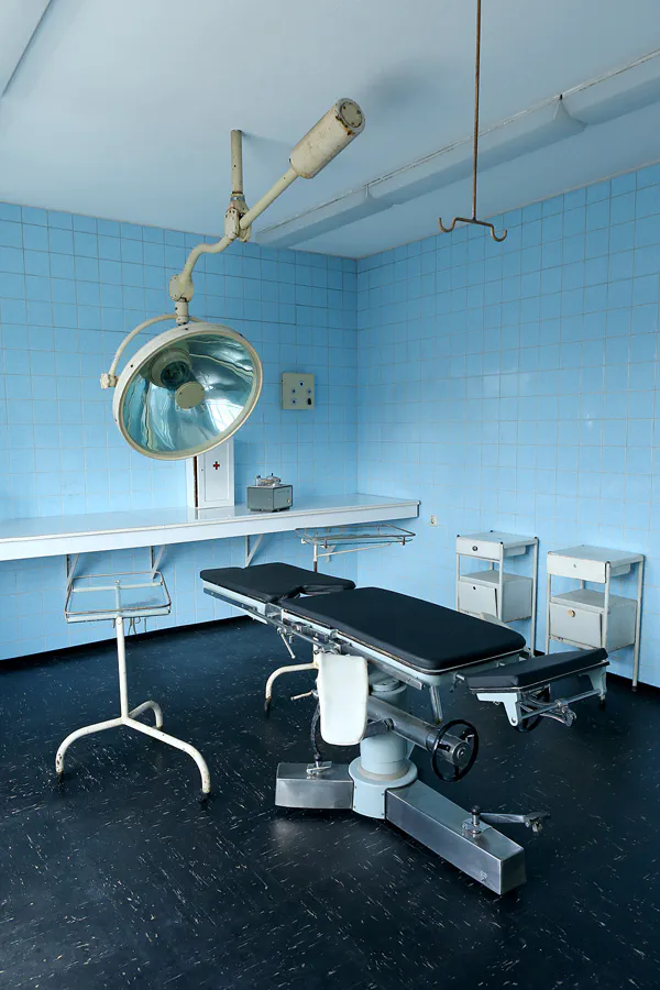 104 | 2022 | Berlin | Das Haftkrankenhaus in der Untersuchungshaftanstalt des Ministeriums für Staatssicherheit der DDR (MfS) Hohenschönhausen | © carsten riede fotografie