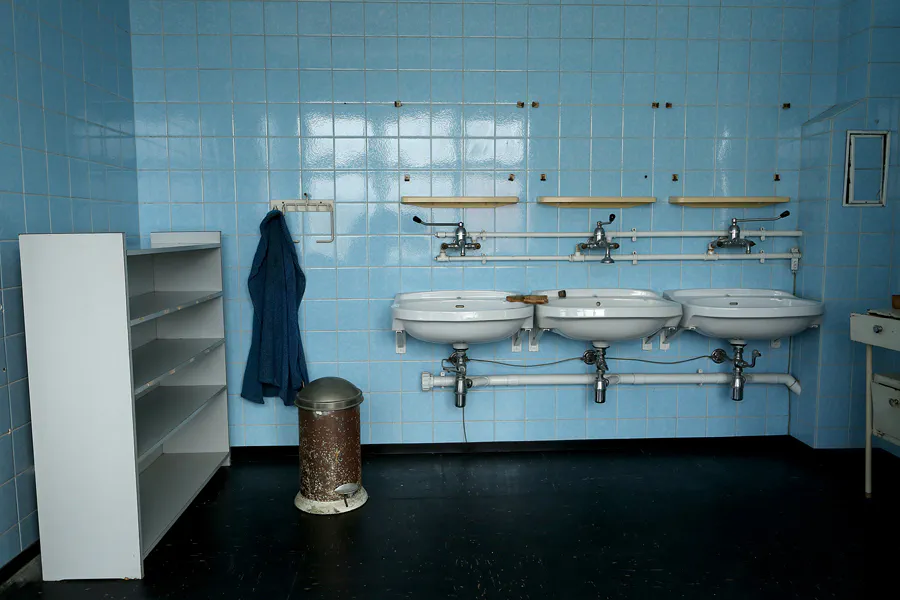 113 | 2022 | Berlin | Das Haftkrankenhaus in der Untersuchungshaftanstalt des Ministeriums für Staatssicherheit der DDR (MfS) Hohenschönhausen | © carsten riede fotografie