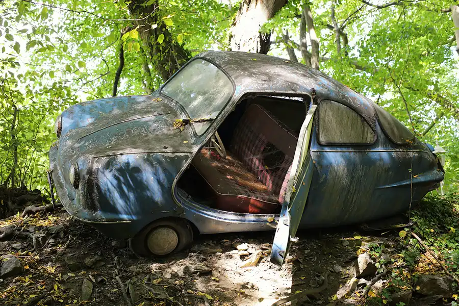 006 | 2022 | Erkrath | Auto-Skulpturen-Park | © carsten riede fotografie