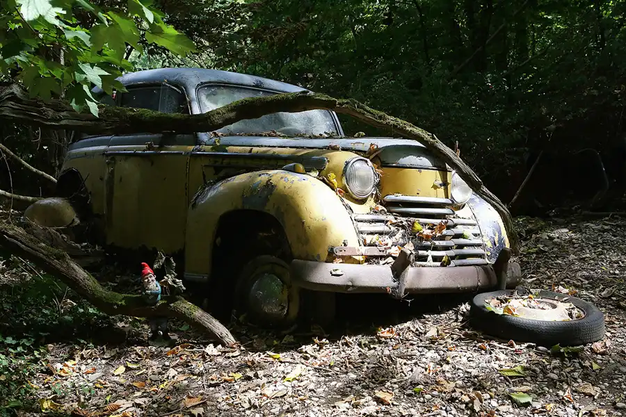 075 | 2022 | Erkrath | Auto-Skulpturen-Park | © carsten riede fotografie