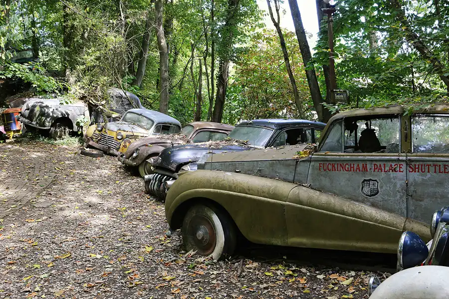 085 | 2022 | Erkrath | Auto-Skulpturen-Park | © carsten riede fotografie