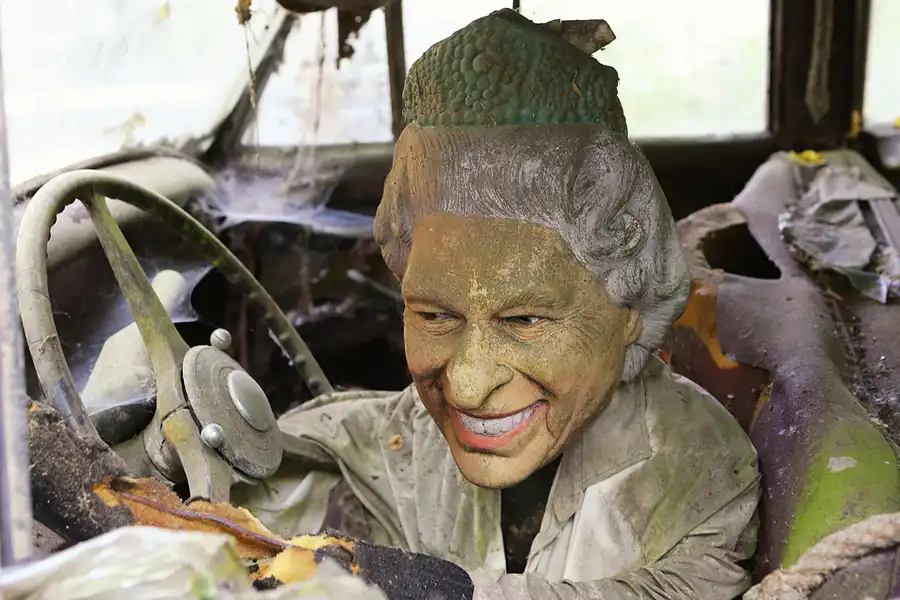 087 | 2022 | Erkrath | Auto-Skulpturen-Park | © carsten riede fotografie